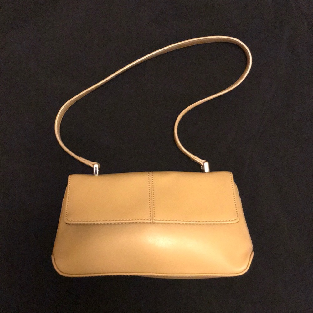 LIZ CLAIRBORNE Cream Handbag